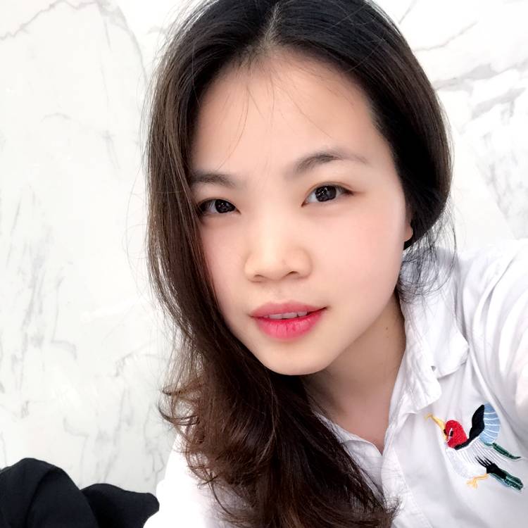 醉月隐忍的照片