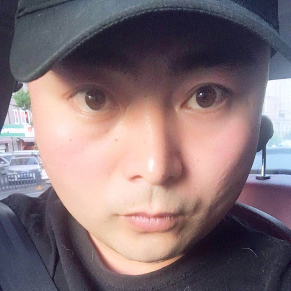 王左的照片