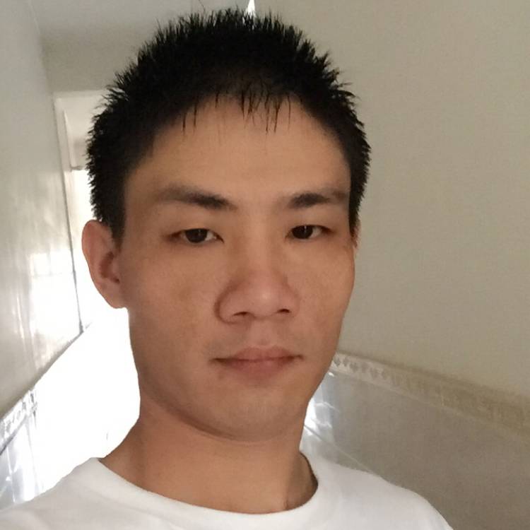 黄启金的照片