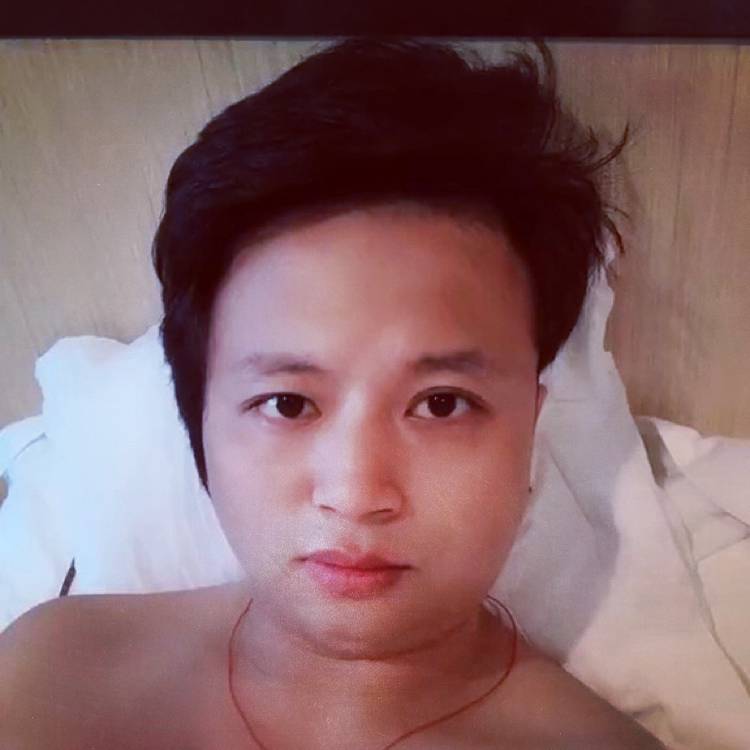 小懒猪挽手霸气的照片