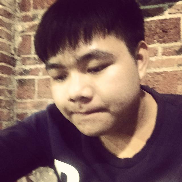 子炜的照片