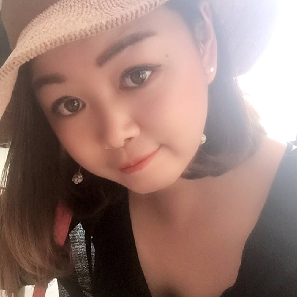 单纯改变金鱼的照片