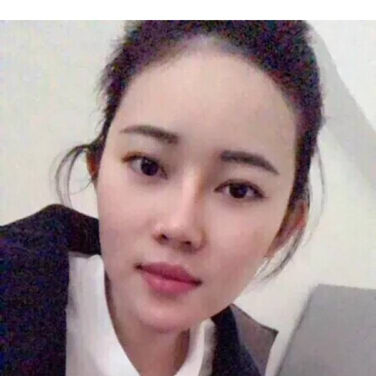 小熊猫笑缠绵的照片