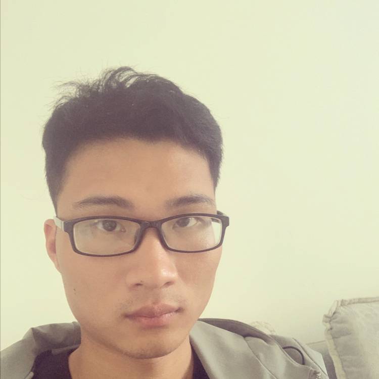 生动漫步青年的照片