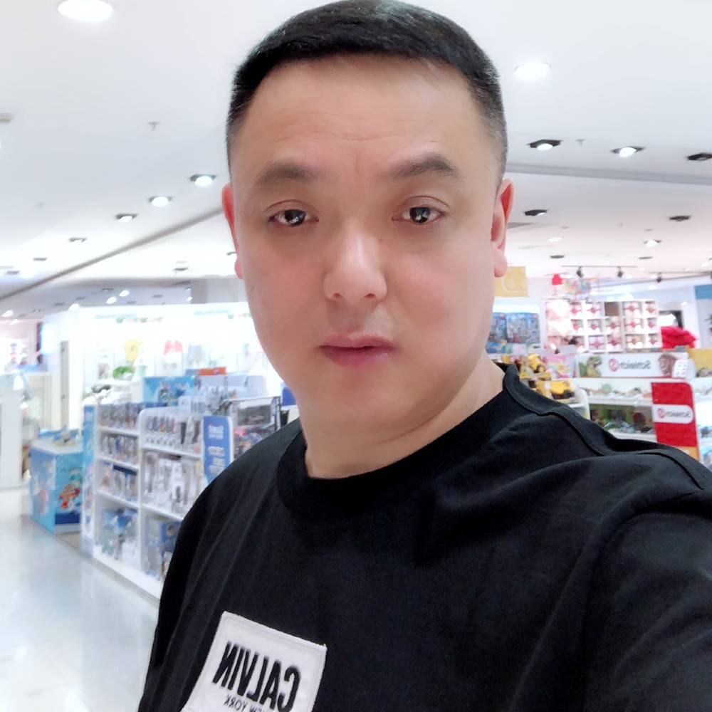 电话苦恋愤怒的照片
