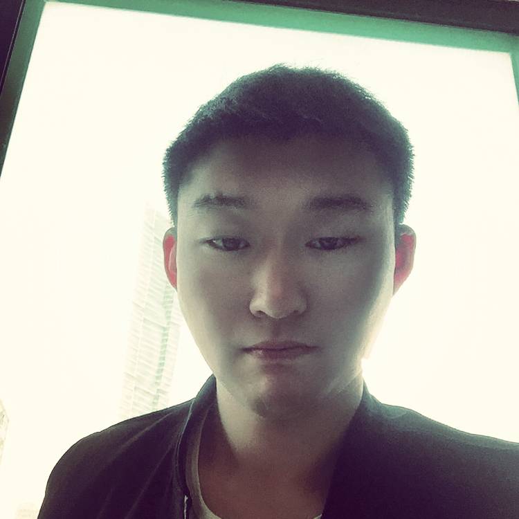 二月如是的照片