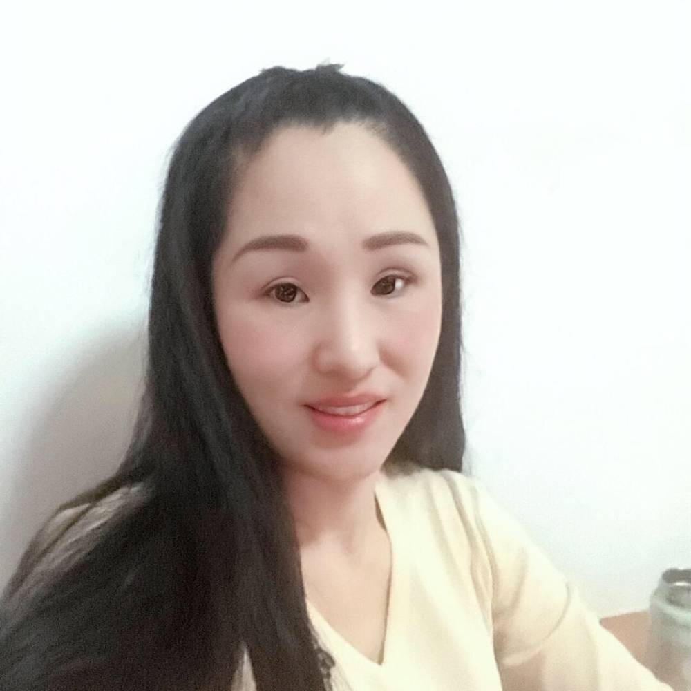 少女温婉的照片