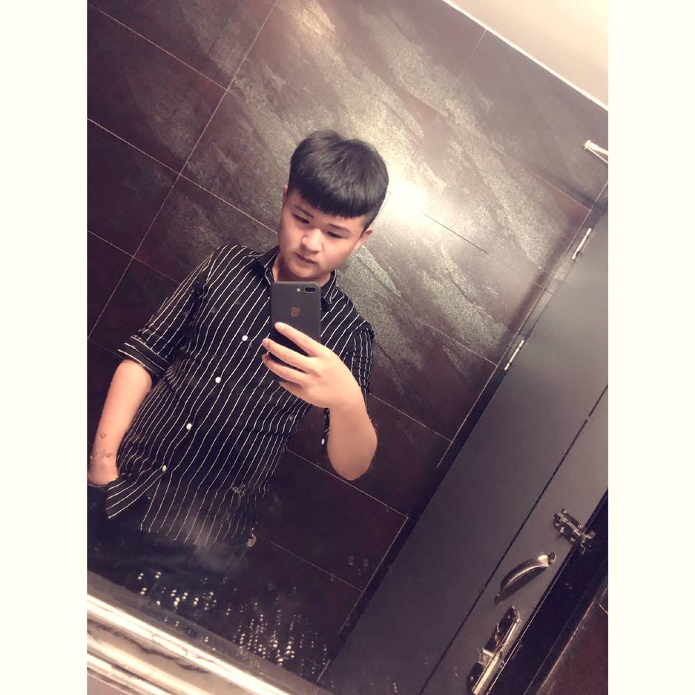 百合风中的照片