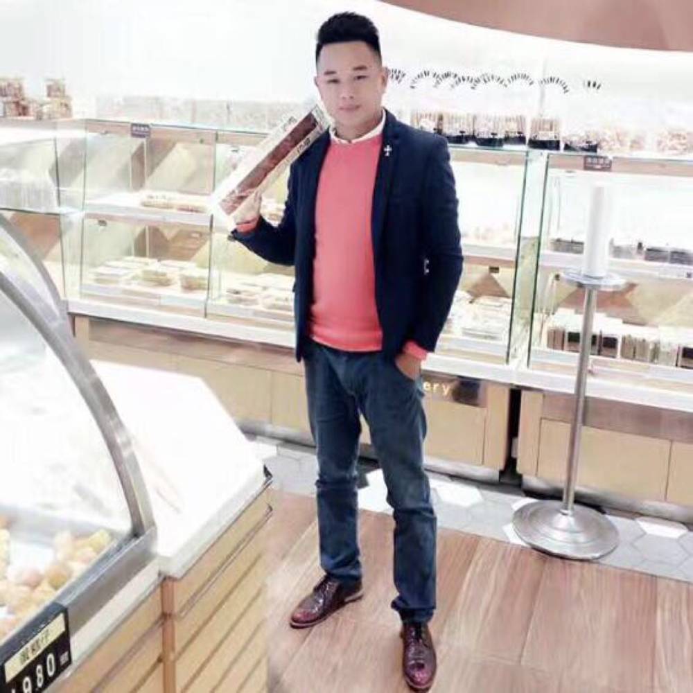 还单身那黛儿的照片