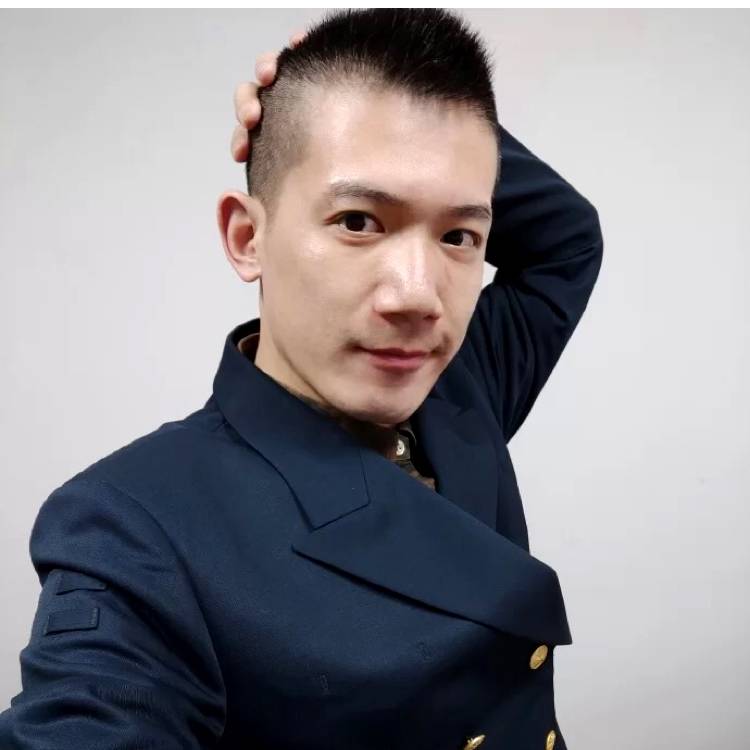 机灵相许蚂蚁的照片