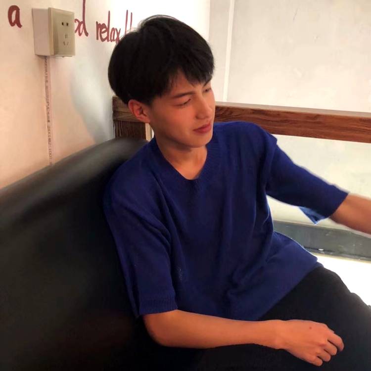 小人七的照片