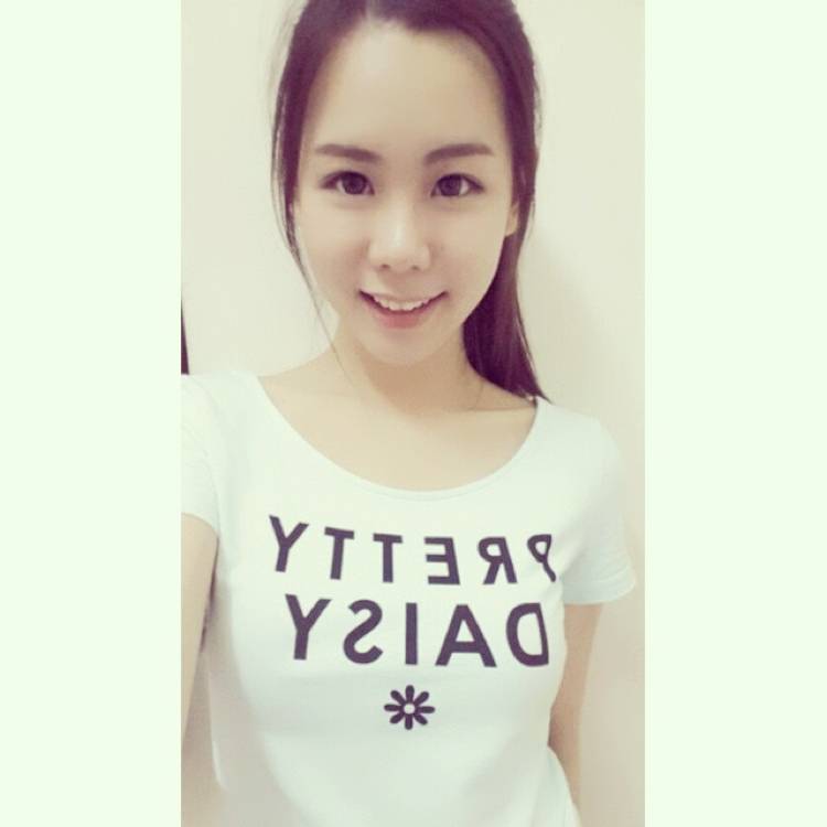 坚强的野蔷薇的照片