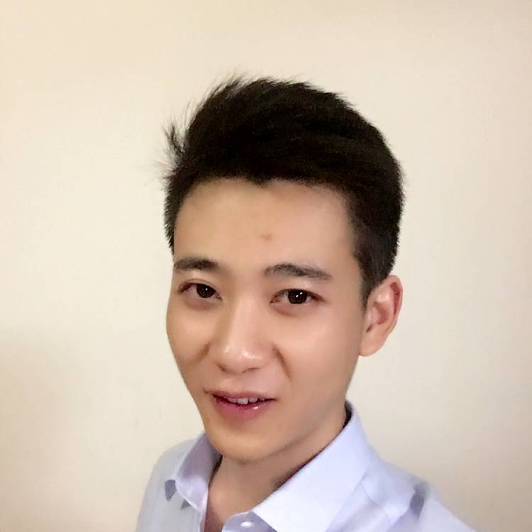 吴先森黑眼圈太重的照片