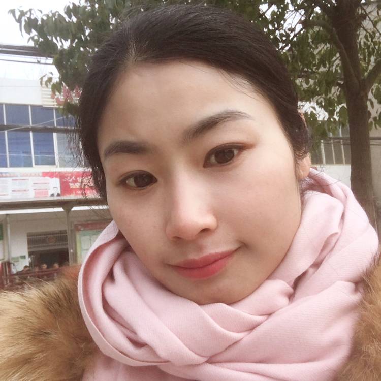 草莓蹁跹合适的照片