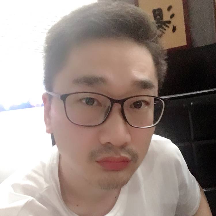 八零欧巴的照片