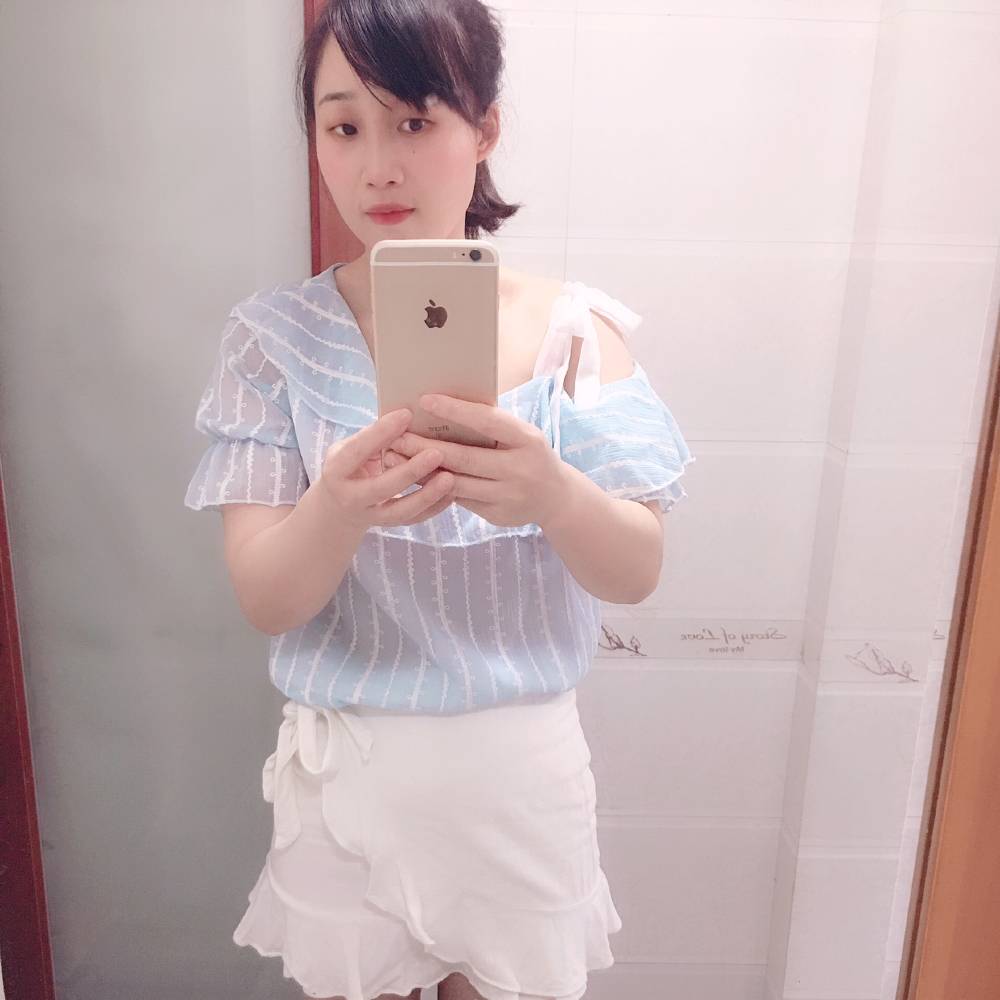 透彻凝眸的照片