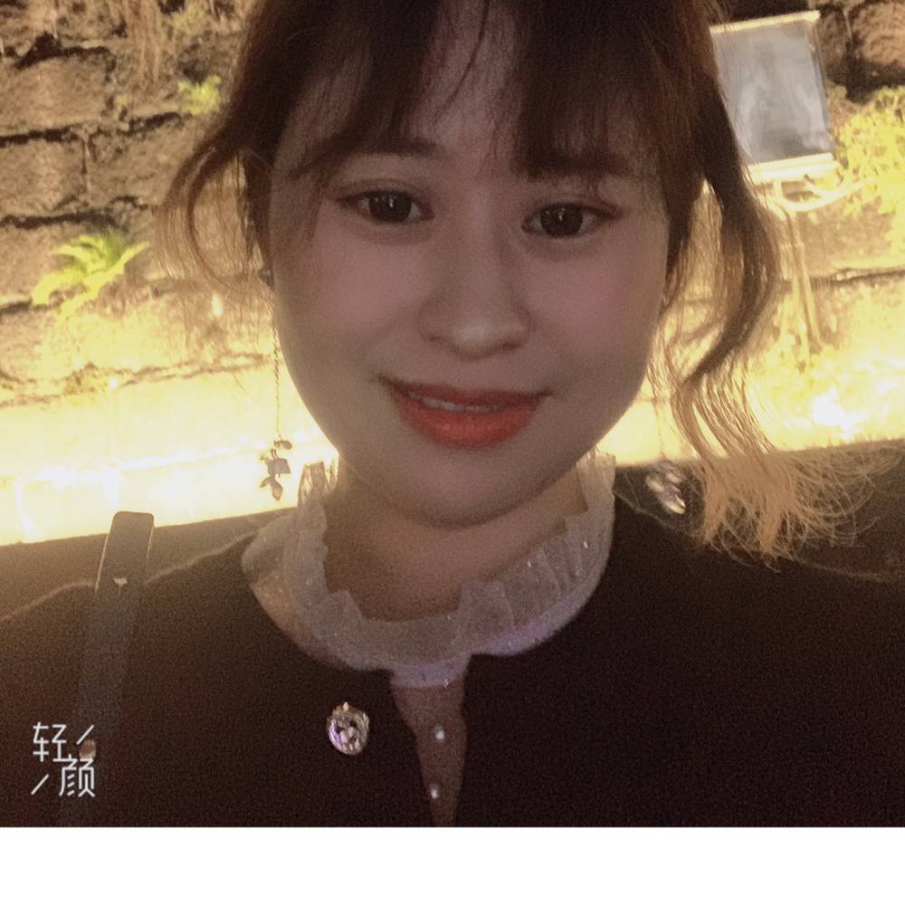 简单凝眸青花的照片