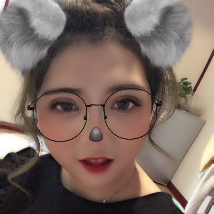 开心的小胖子的照片