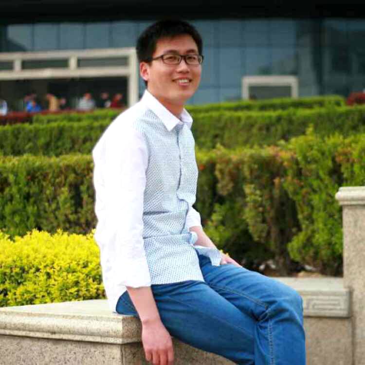 衬衫凶狠的照片