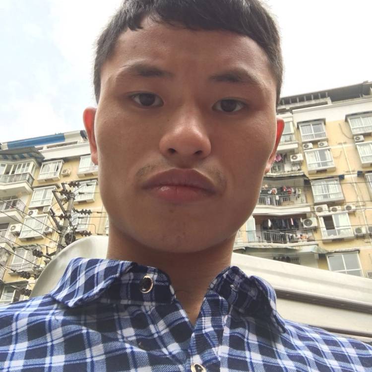 久伴一的照片