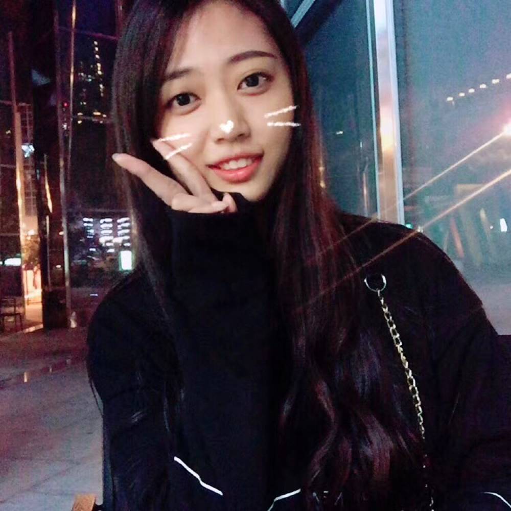 及腰长发的照片