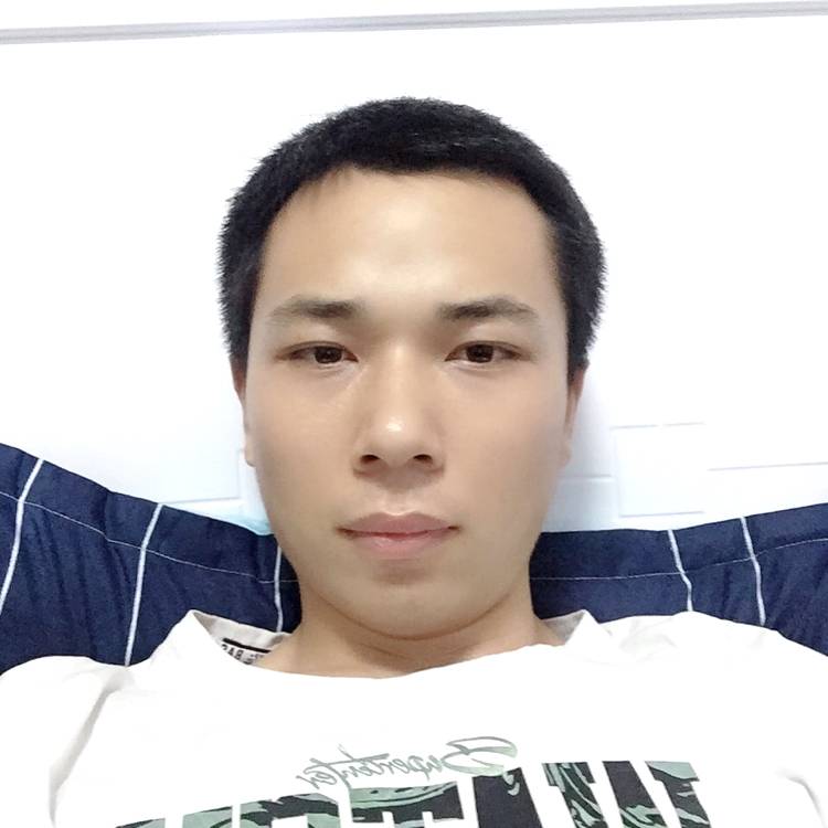 余音深拥幸福的照片