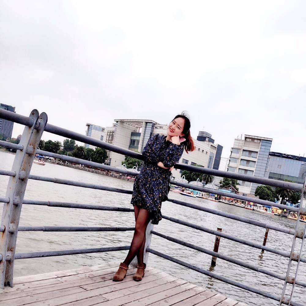 婉宁婉宁的照片