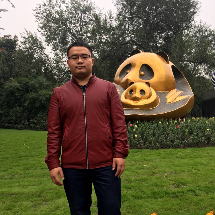 牧诗的照片