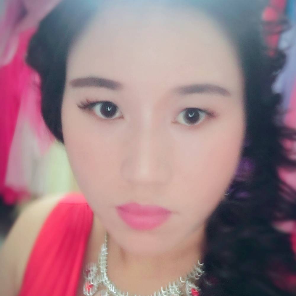 美好笑酒窝的照片