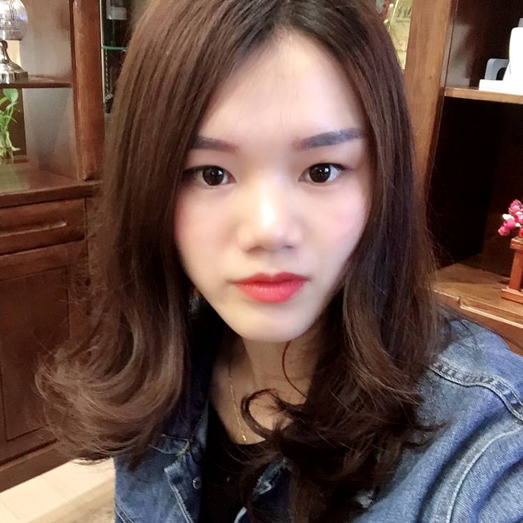 枕头冷静的照片