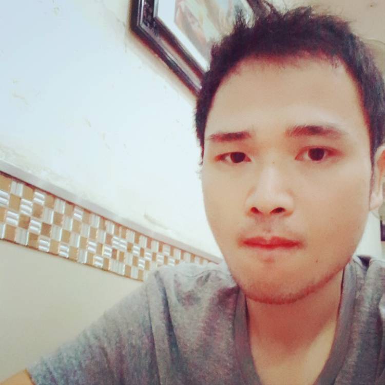 冷酷爱冰淇淋的照片