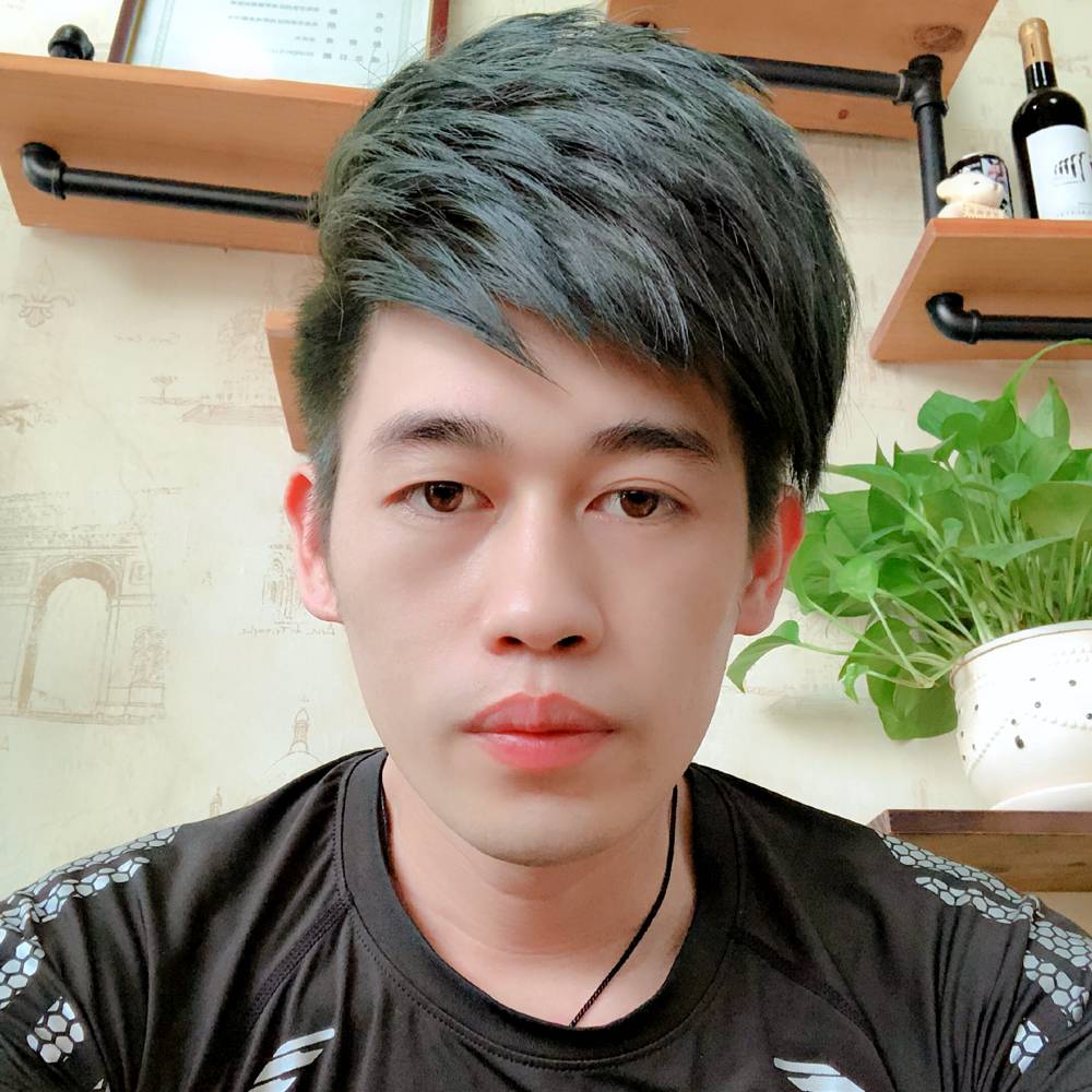面包等待虚幻的照片