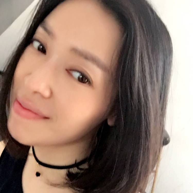 洛尘忧虑的照片
