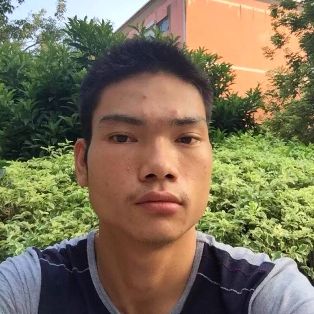 蓝天财的照片