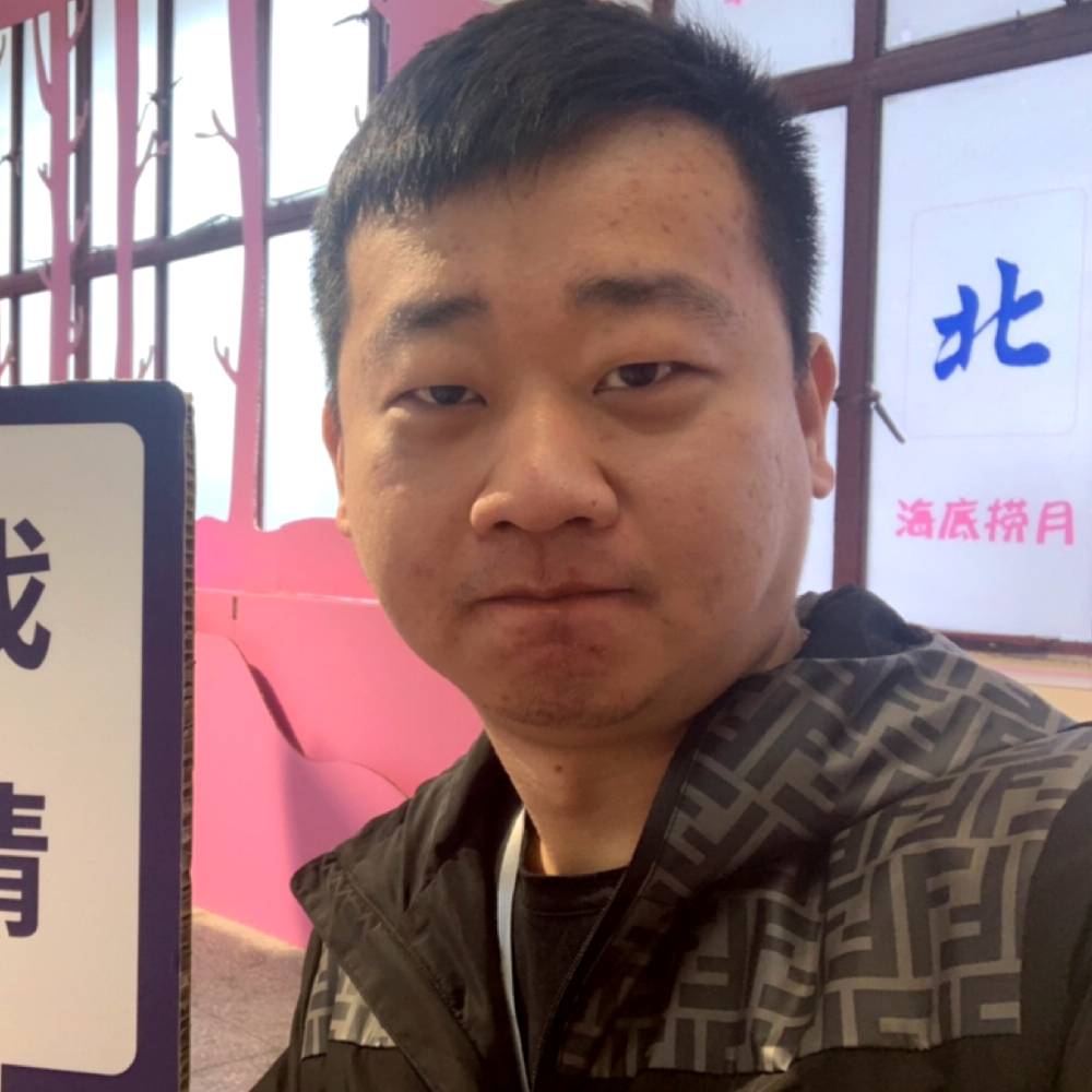 独寂漫步路人的照片