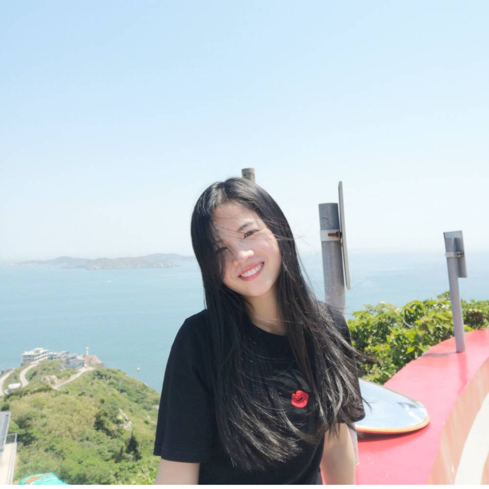 彩色蹁跹小蘑菇的照片