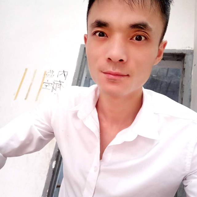 大叔演变优雅的照片