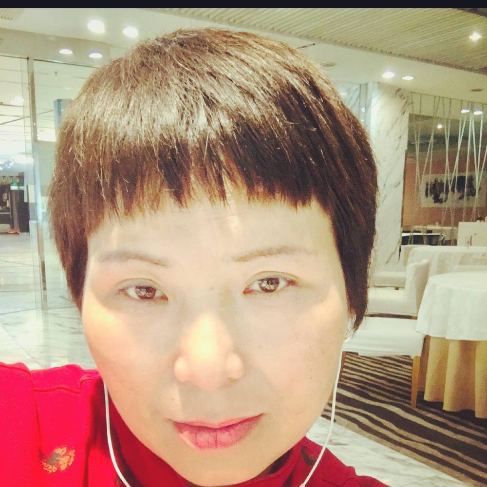 明媚向若溪的照片