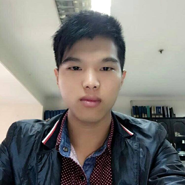 红叶神影的照片