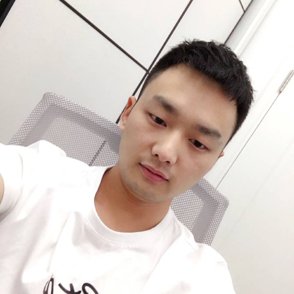 张小昭的照片