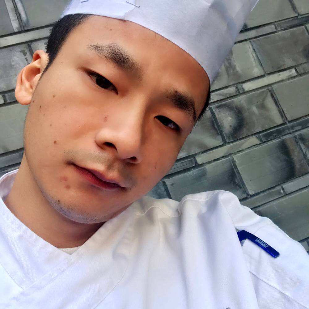 汪淼的照片