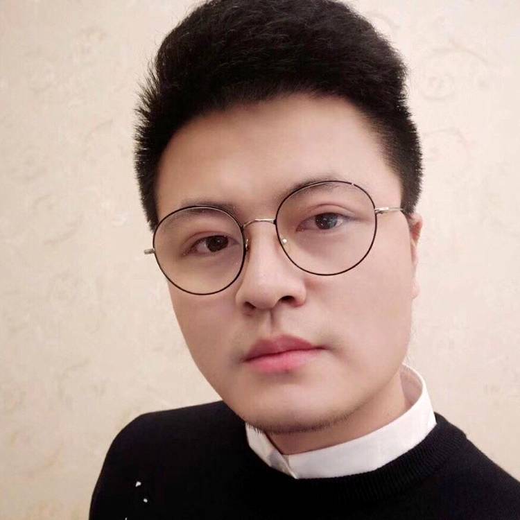 吴奇臣的照片