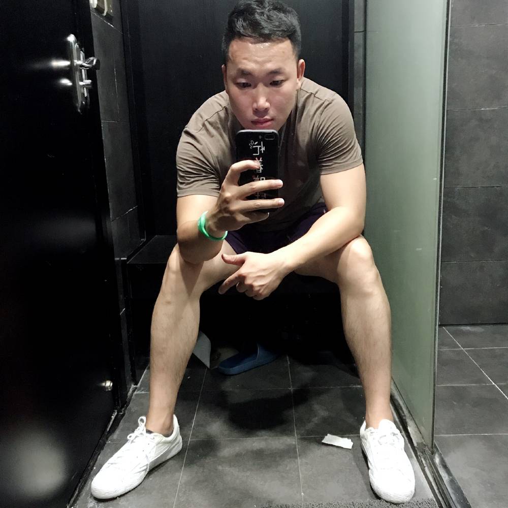 没有感情的吃饭机的照片