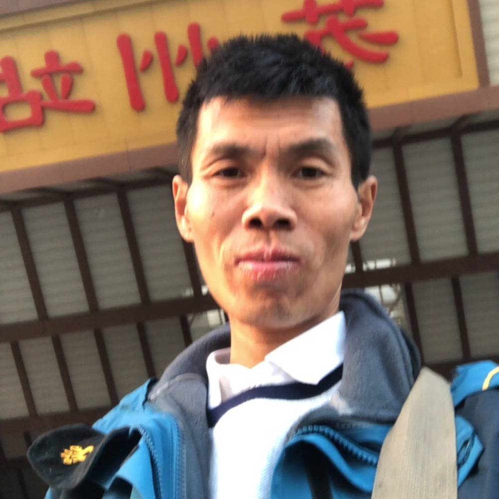黑猫110的照片