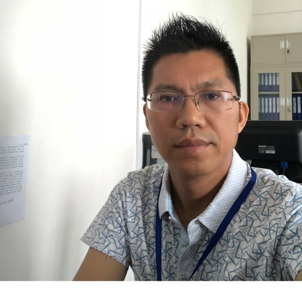 阿武哥哥的照片