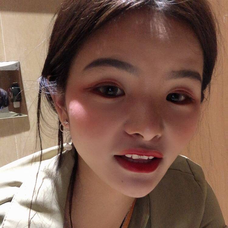 微凉虚拟的照片