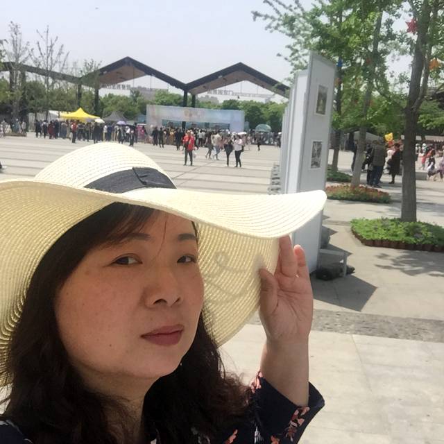哭泣等待棒棒糖的照片