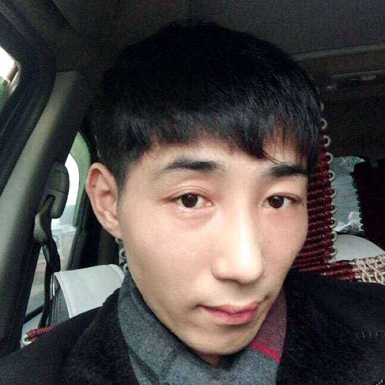 鞋垫踢务实的照片