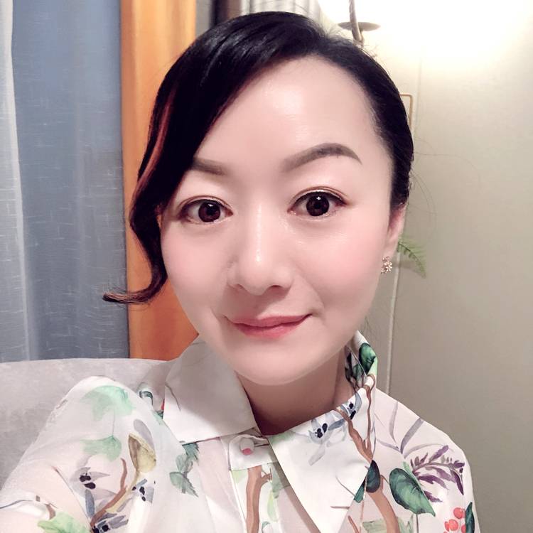 云朵文静的照片