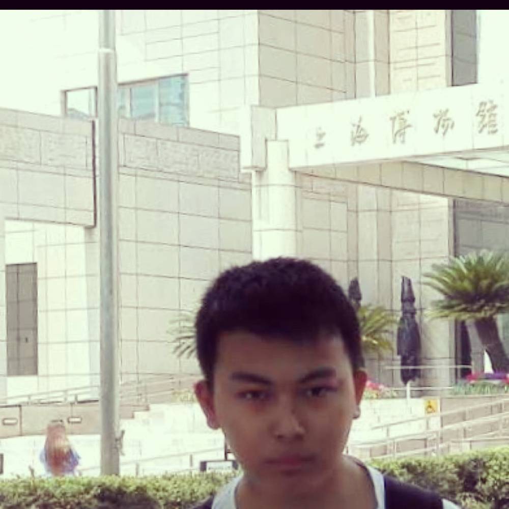 醉熏就水杯的照片